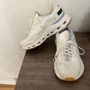 On Cloud Cloudnova sneakers, size 7, white
